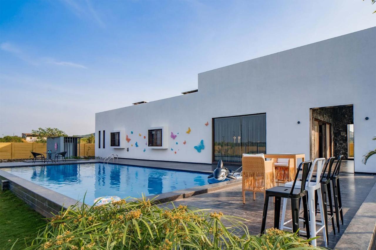 Stayvista'S Le Bon Horizon - Hillside Elegance With Chic Interiors, Poolside Serenity & Picturesque Gazebo - Proximity To Sula Nashik Dış mekan fotoğraf