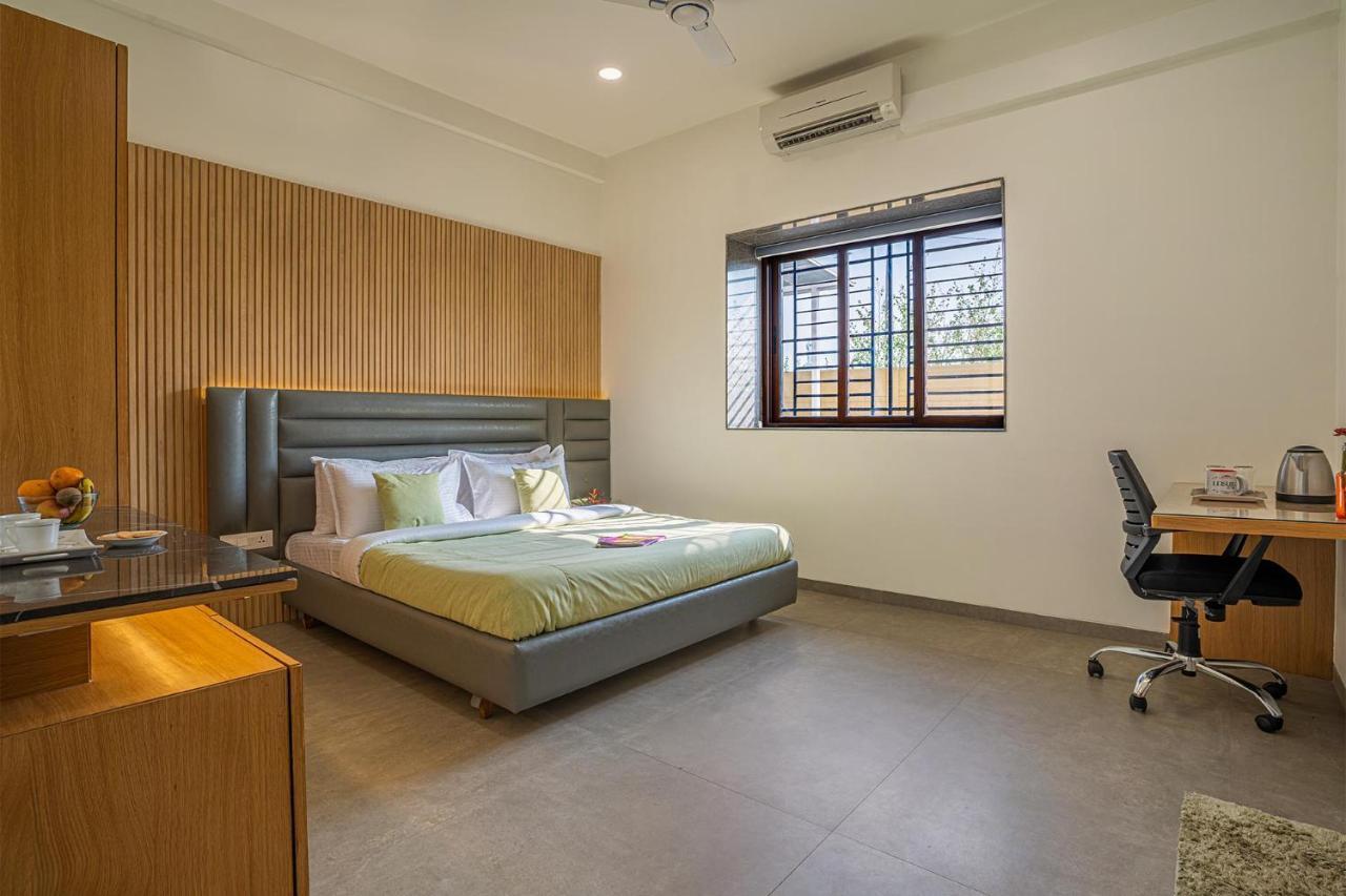 Stayvista'S Le Bon Horizon - Hillside Elegance With Chic Interiors, Poolside Serenity & Picturesque Gazebo - Proximity To Sula Nashik Dış mekan fotoğraf