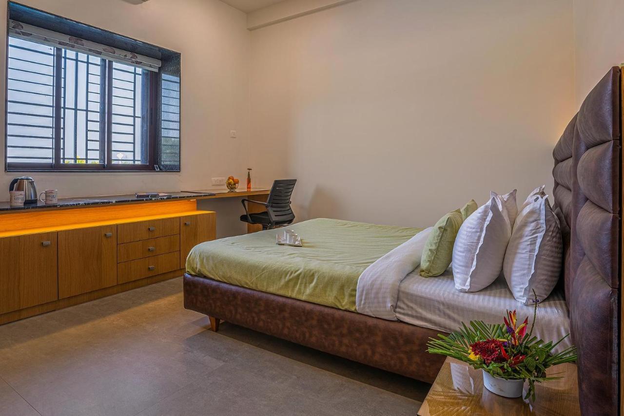 Stayvista'S Le Bon Horizon - Hillside Elegance With Chic Interiors, Poolside Serenity & Picturesque Gazebo - Proximity To Sula Nashik Dış mekan fotoğraf