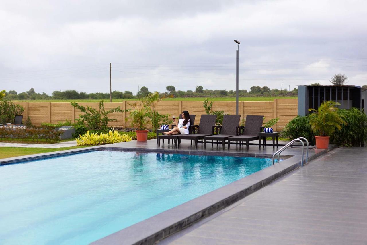Stayvista'S Le Bon Horizon - Hillside Elegance With Chic Interiors, Poolside Serenity & Picturesque Gazebo - Proximity To Sula Nashik Dış mekan fotoğraf