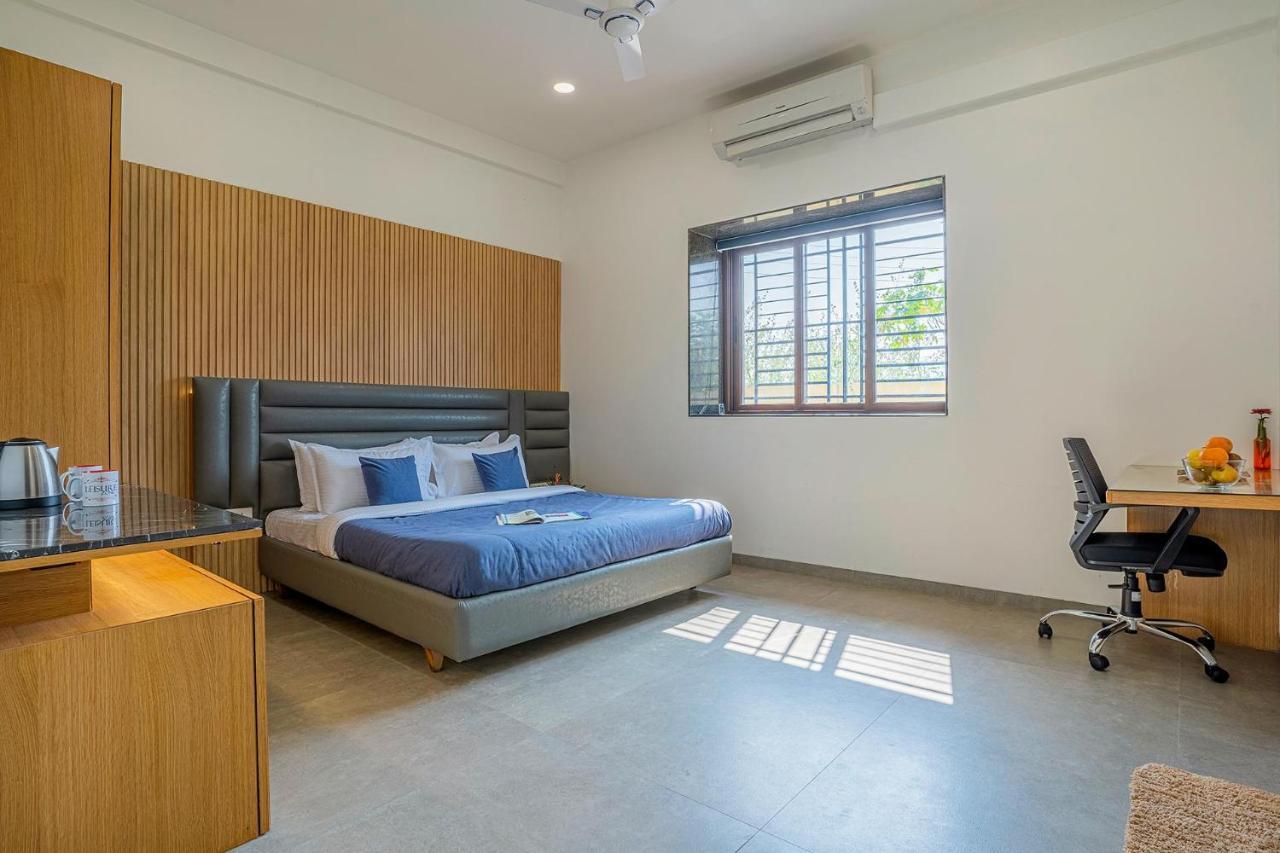Stayvista'S Le Bon Horizon - Hillside Elegance With Chic Interiors, Poolside Serenity & Picturesque Gazebo - Proximity To Sula Nashik Dış mekan fotoğraf